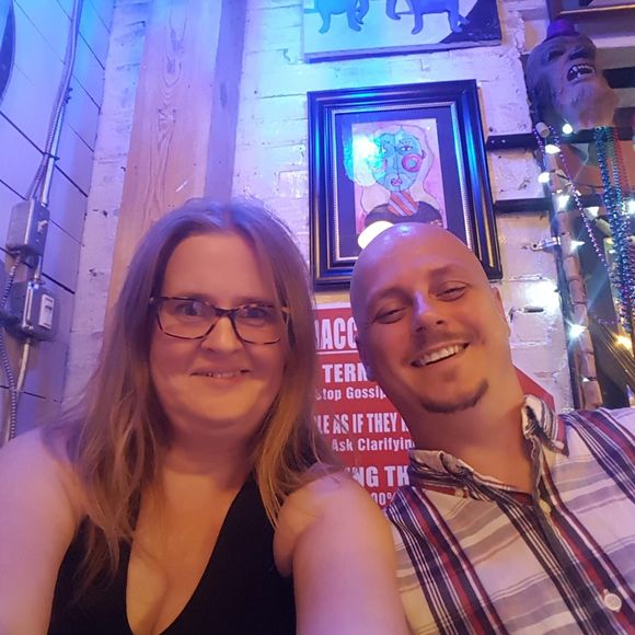 Meet your Posher, Beth - Picture 1 of 1